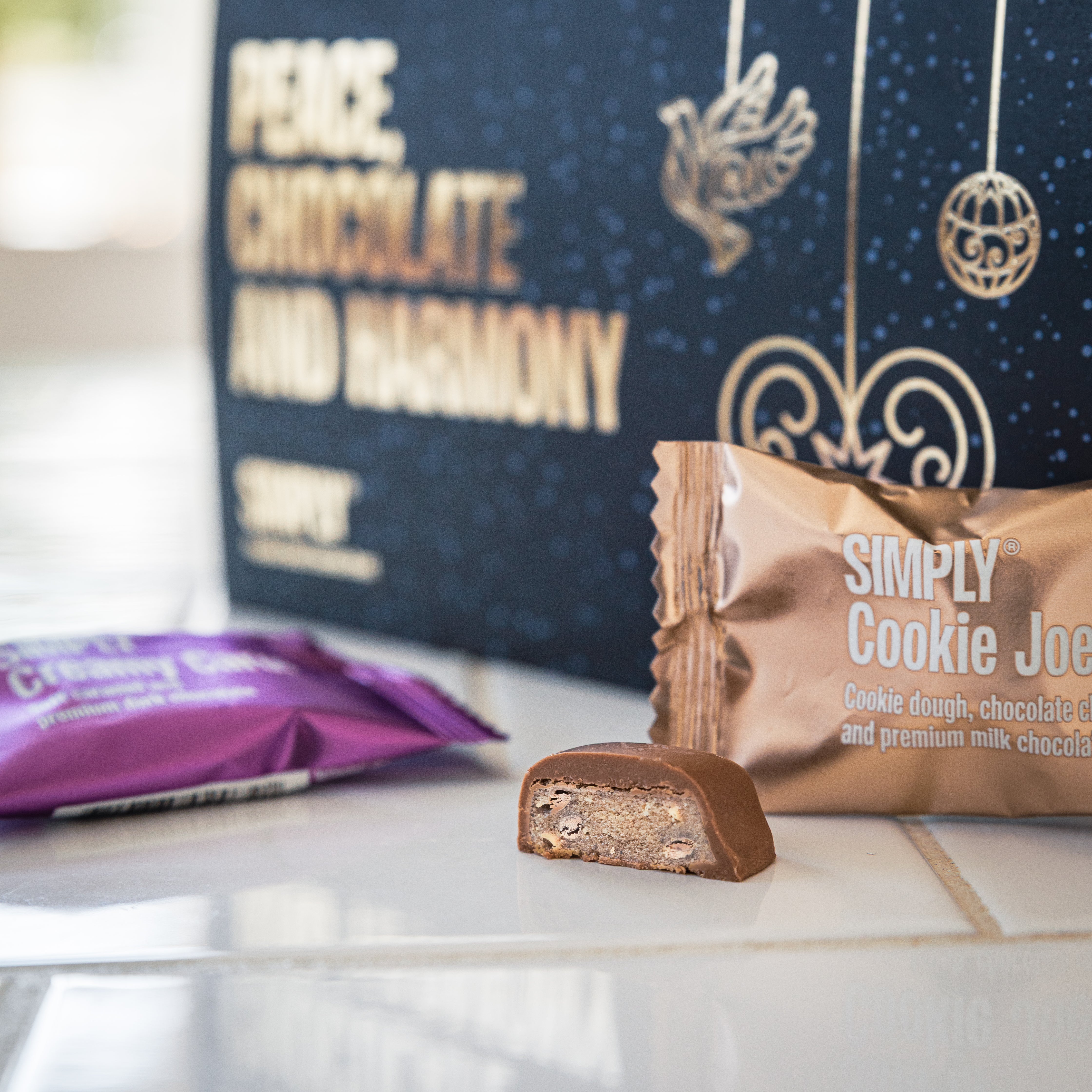 Schokoladen-Geschenkbox, 18 stk – Peace, Chocolate and Harmony