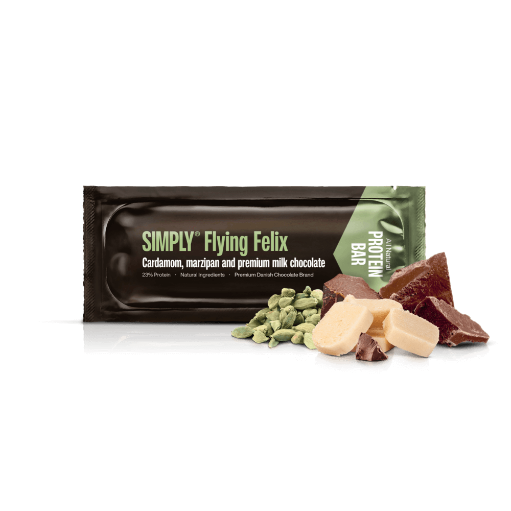 Protein Tasting Experience | Smag vores 5 forskellige naturlige proteinbarer - Simply Flying Felix med kardemomme.